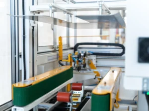 máy dựng thùng các tông 5